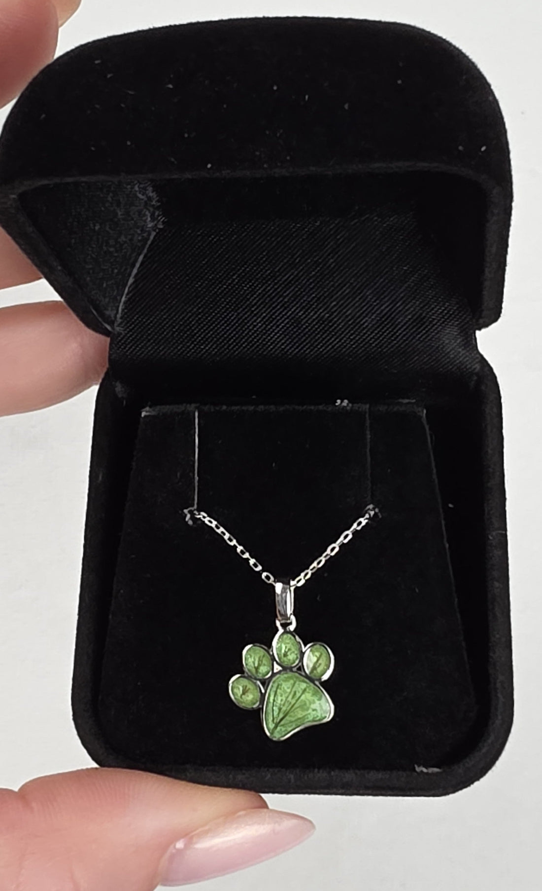 Mindesmykke med hår – en personlig måde at bevare et minde